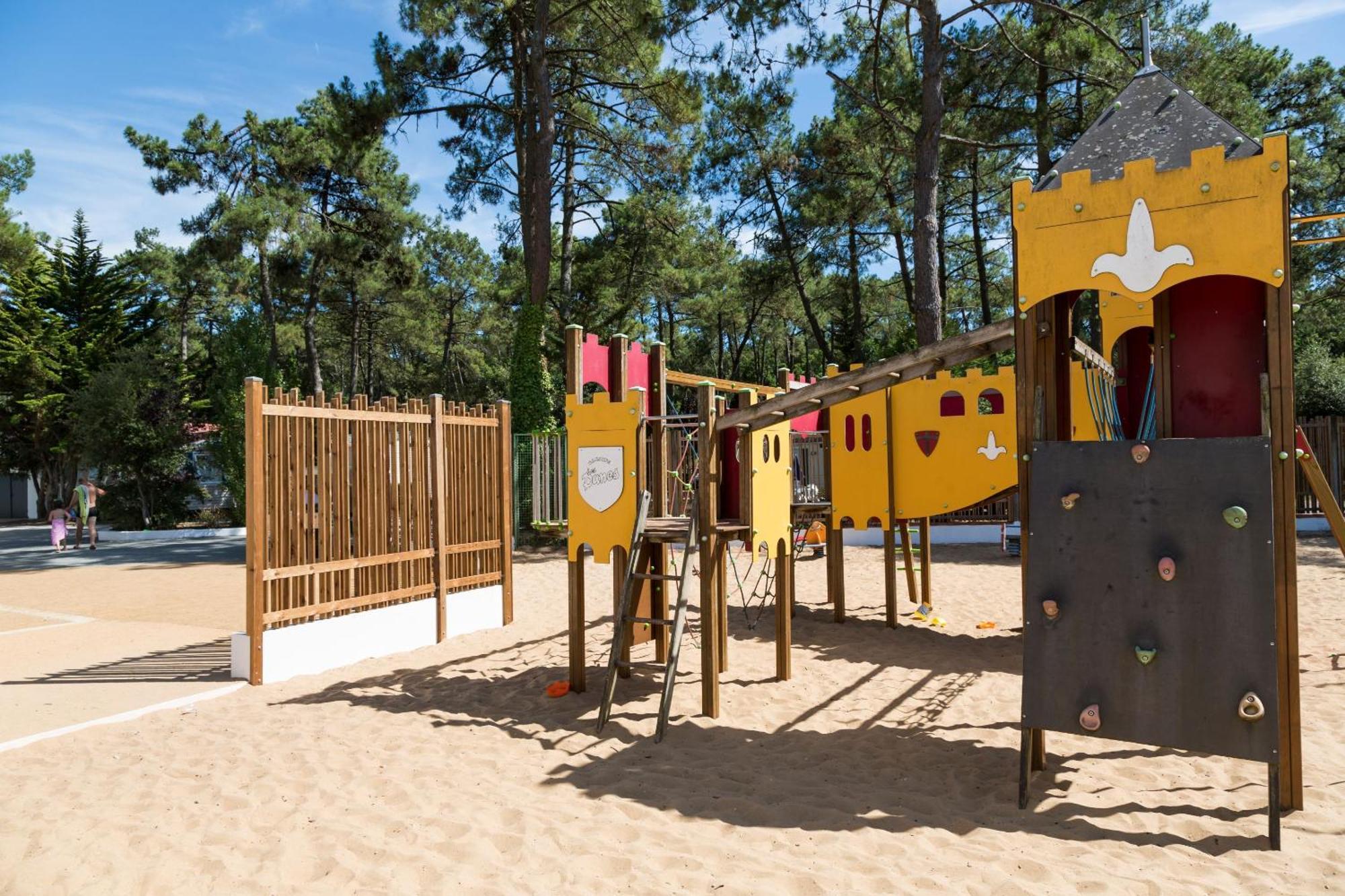 Domaine Residentiel De Plein Air Les Dunes 滨海隆热维勒 外观 照片